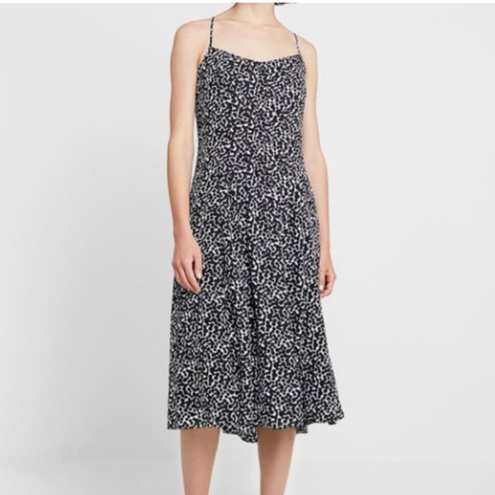 Banana Republic Pintuck Dress Black White Woman's Size 0 Sleeveless Criss Cross